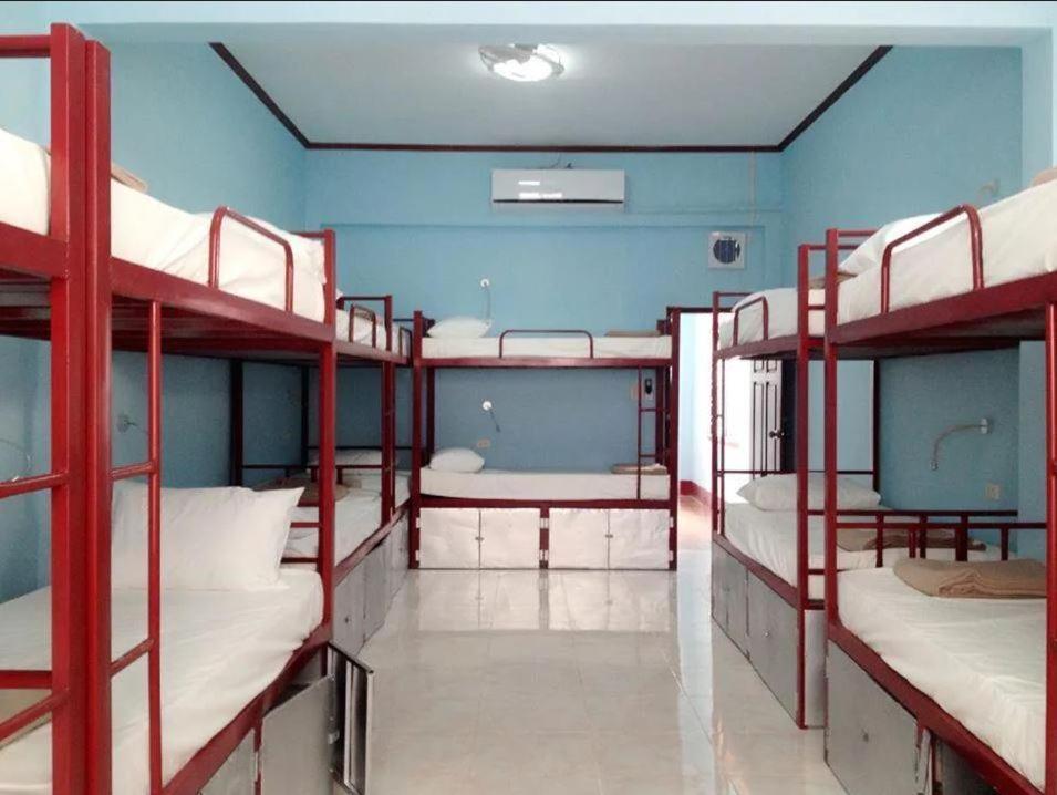 Lucky Backpacker Hostel Vientiane Luaran gambar