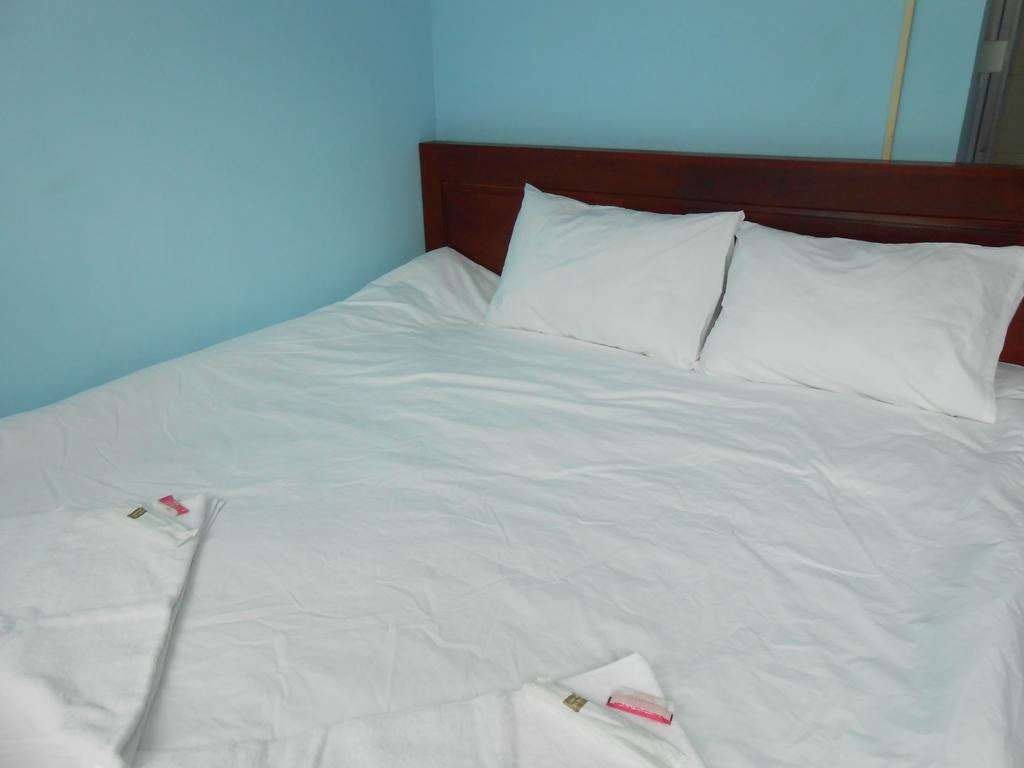 Lucky Backpacker Hostel Vientiane Bilik gambar
