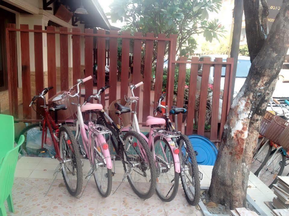 Lucky Backpacker Hostel Vientiane Luaran gambar